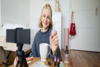 Digital Tools Boost Online Content Creation & Engagement